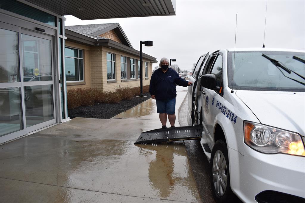 Sunshine Coach driver Lisa Mosseau is happy to be Renfrew residents get to the vaccination clinic. Public Health is contacting those who may need a ride to make the arrangements.